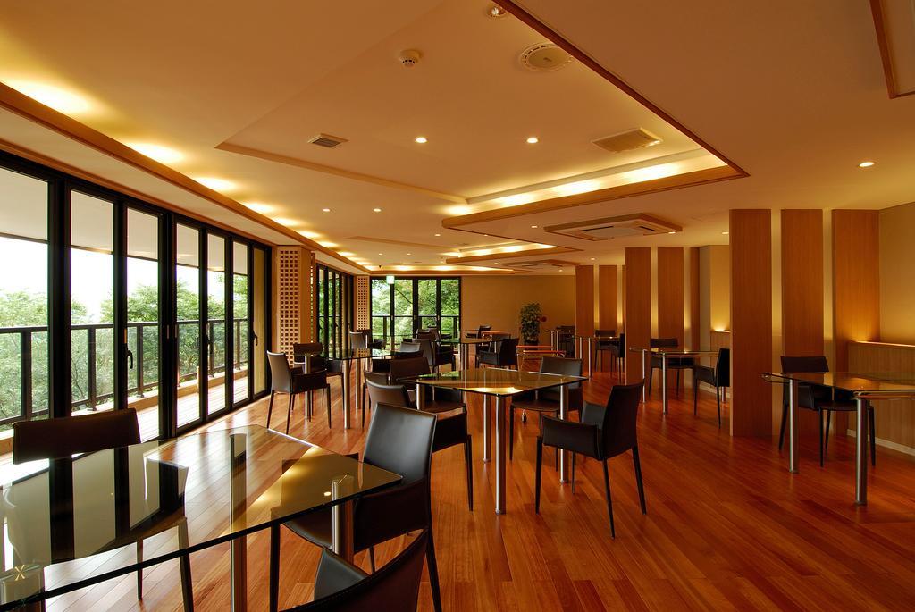 Hakone Tokinoshizuku Hotel Bagian luar foto The lounge at the airport
