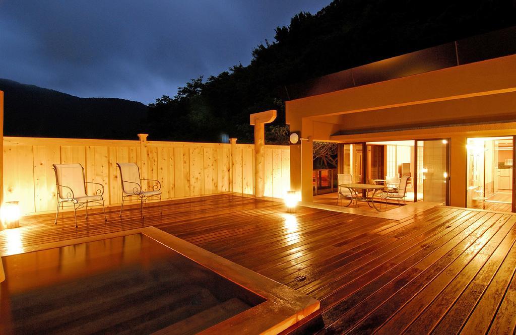 Hakone Tokinoshizuku Hotel Ruang foto A modern onsen